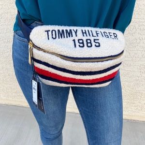 🚨 SALE Tommy Hilfiger Sidney Belt Bag Fanny Pack